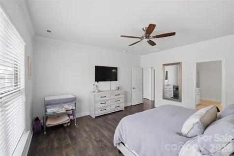10511 Honeyfur Court Charlotte NC 28278