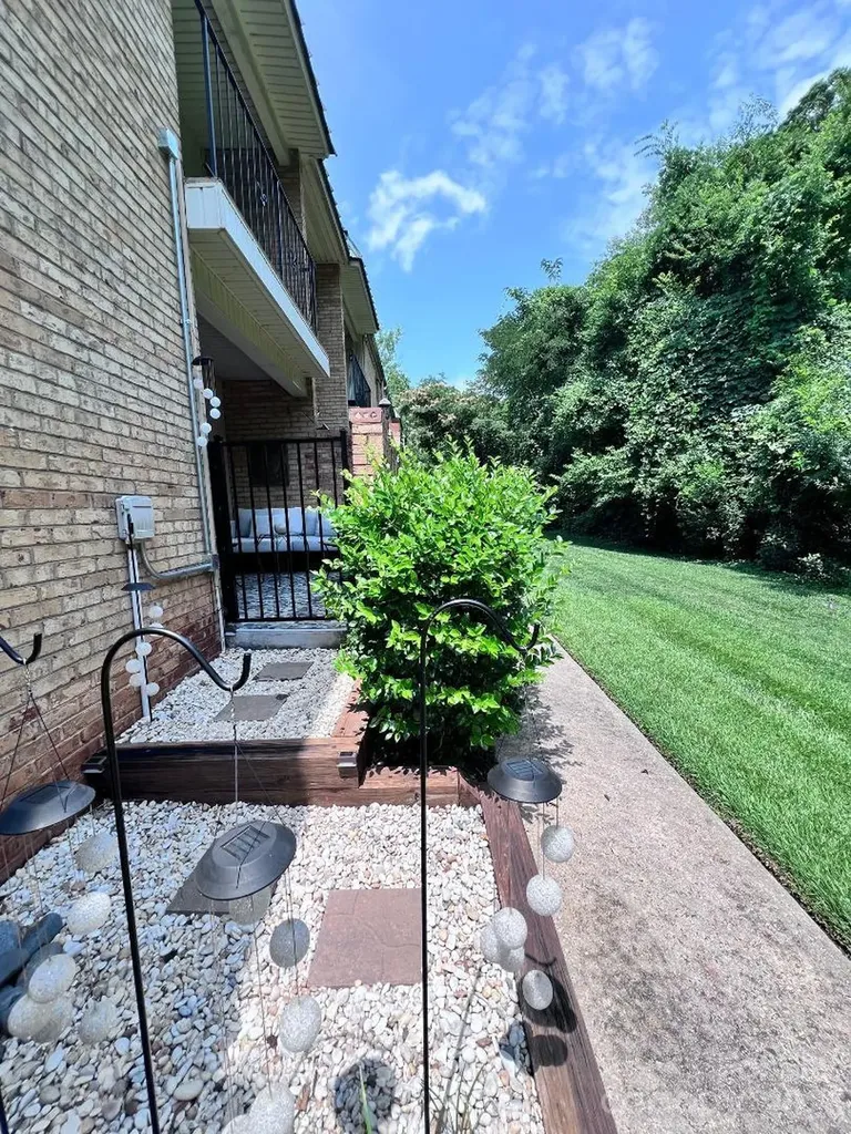 4743 Hedgemore Drive Charlotte NC 28209