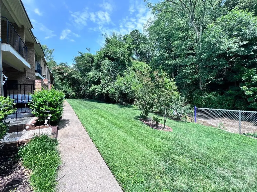 4743 Hedgemore Drive Charlotte NC 28209