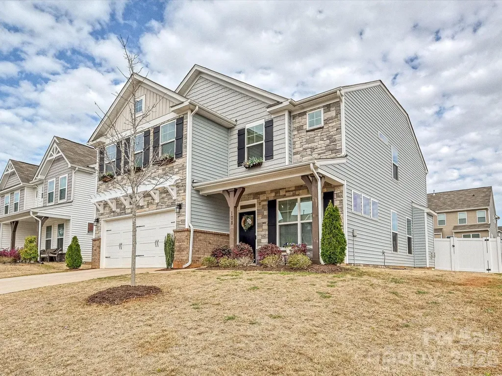 108 Old Field Road Statesville NC 28677