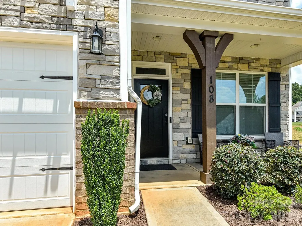 108 Old Field Road Statesville NC 28677
