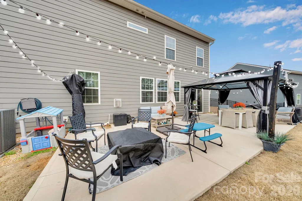 224 Hamptons Cove Road Troutman NC 28166