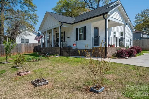 209 Wood Street Mount Holly NC 28120