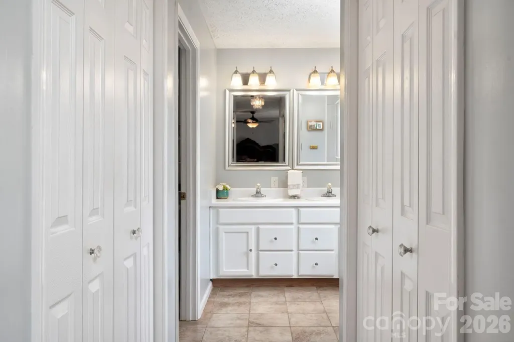 107 Loch Haven Road Swannanoa NC 28778