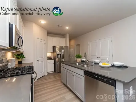 8128 Mcgarry Trail Charlotte NC 28214