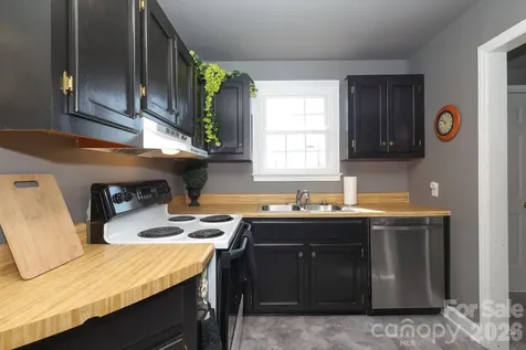 414 S Chester Street S Blacksburg SC 29702