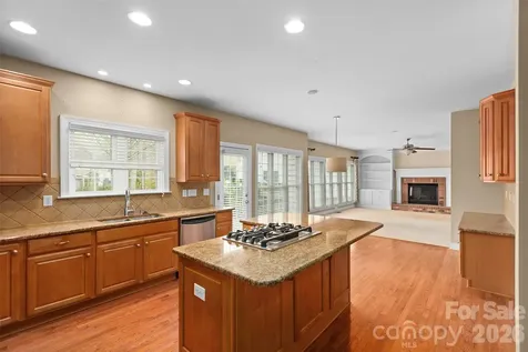 9333 Standerwick Lane Huntersville NC 28078