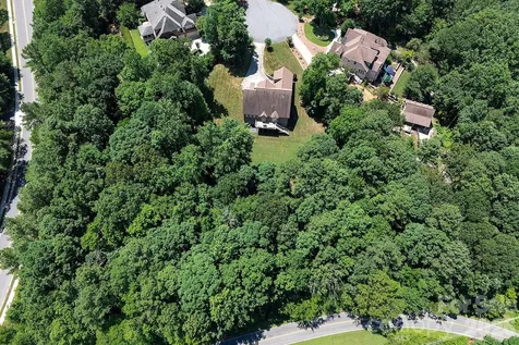 394 Stone Cliff Lane Lake Wylie SC 29710