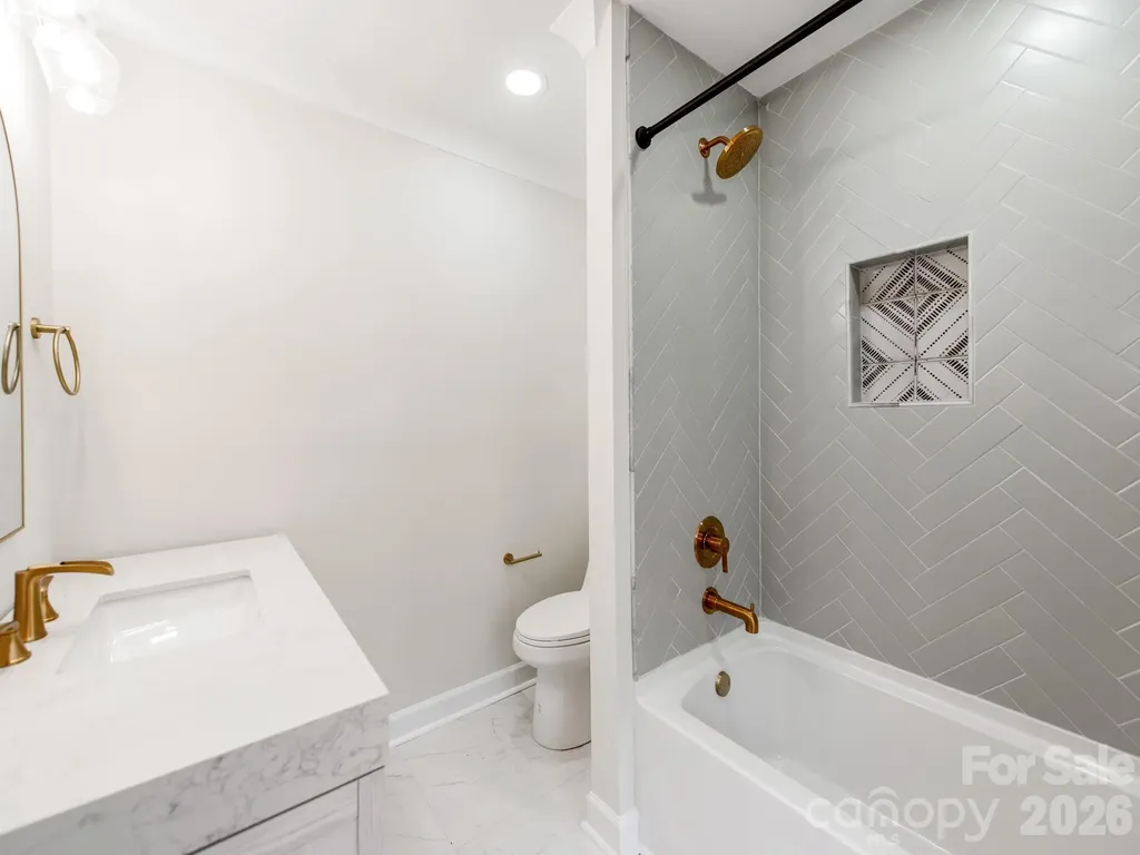 1632 Burtonwood Circle Charlotte NC 28212