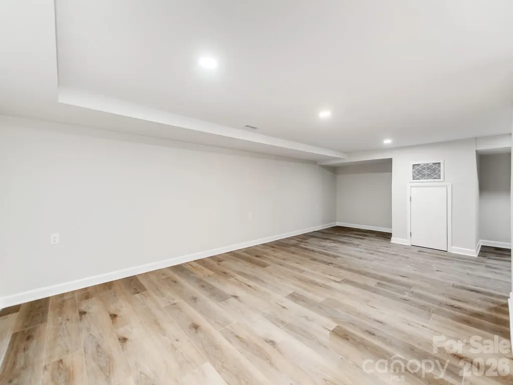 1632 Burtonwood Circle Charlotte NC 28212