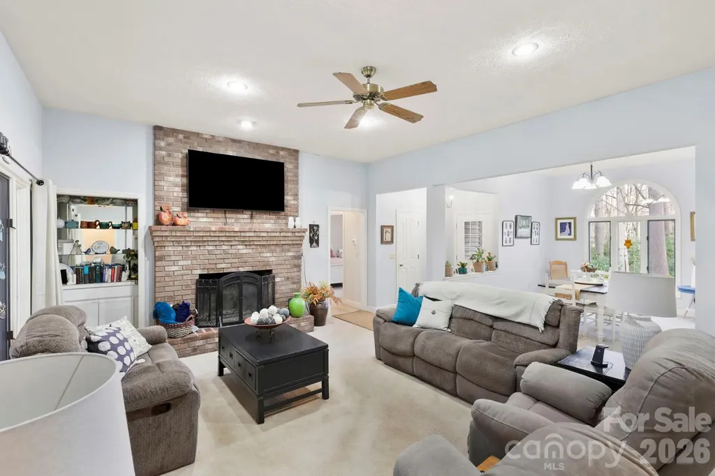446 Silver Fox Lane Pisgah Forest NC 28768