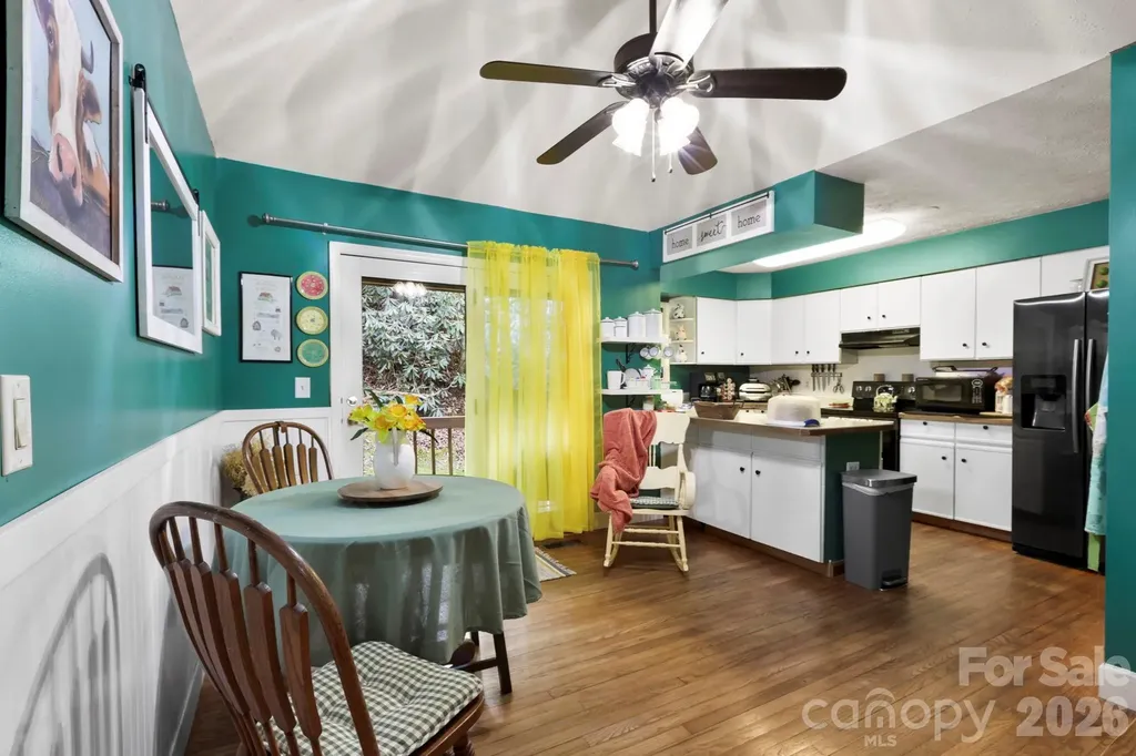 446 Silver Fox Lane Pisgah Forest NC 28768