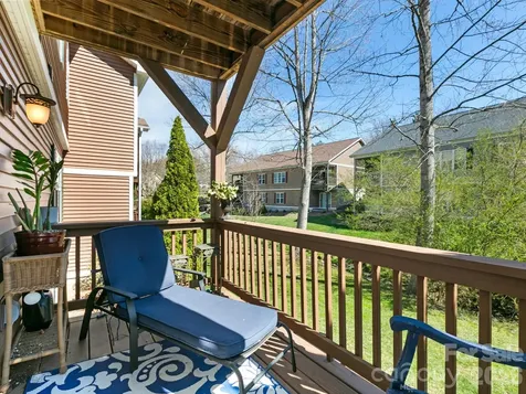 25 Old Pasture Way Hendersonville NC 28739