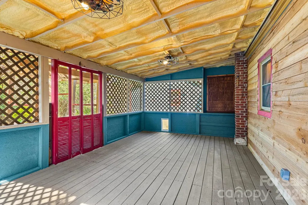 114 Walker Street Black Mountain NC 28711