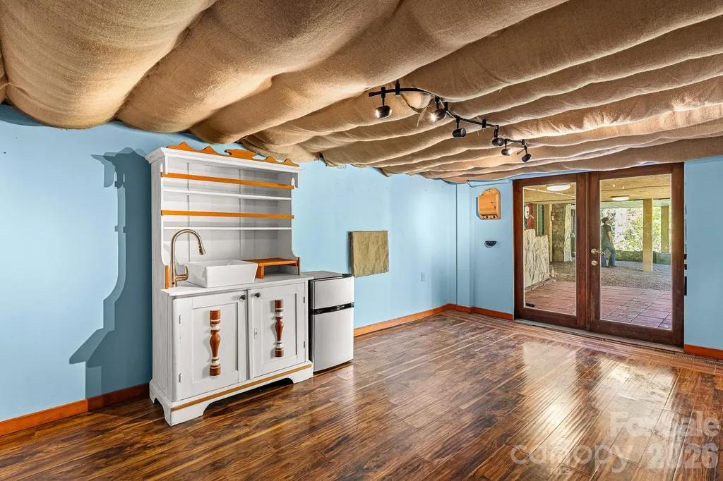 114 Walker Street Black Mountain NC 28711