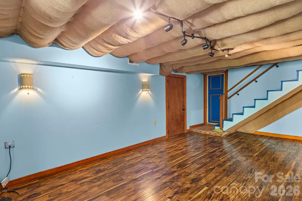 114 Walker Street Black Mountain NC 28711