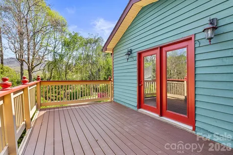114 Walker Street Black Mountain NC 28711