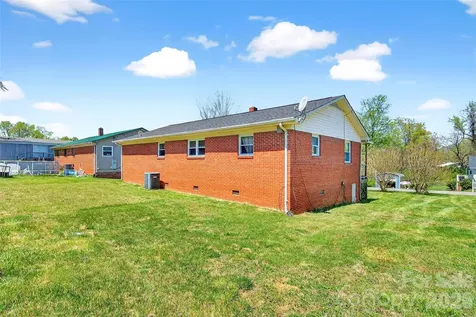 85 Bostic Street Marion NC 28752