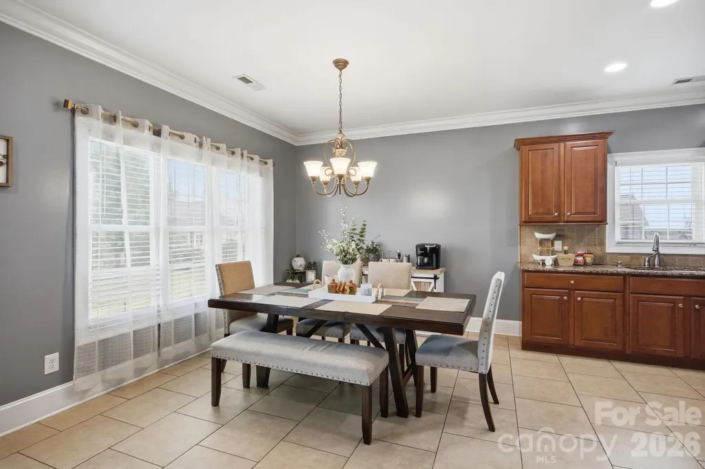 104 Castle Pines Lane Statesville NC 28625