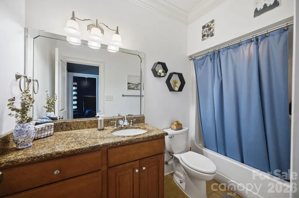104 Castle Pines Lane Statesville NC 28625