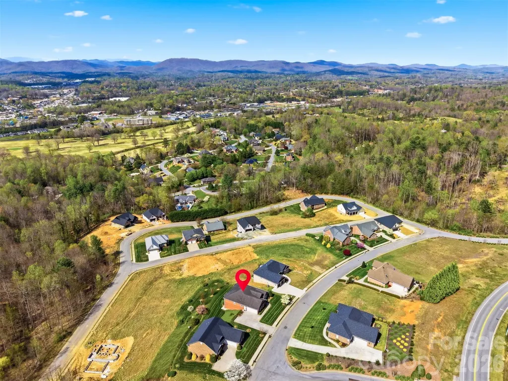 416 Huntington Woods Street N Lenoir NC 28645
