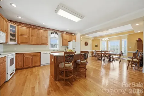416 Huntington Woods Street N Lenoir NC 28645