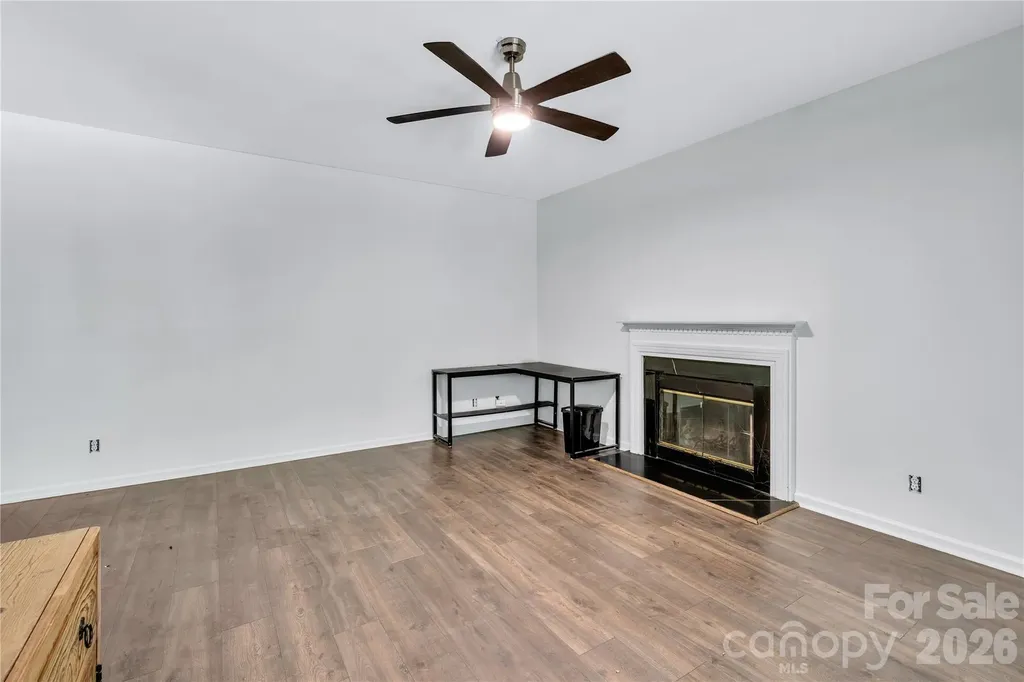 9423 Willow Tree Lane Charlotte NC 28277