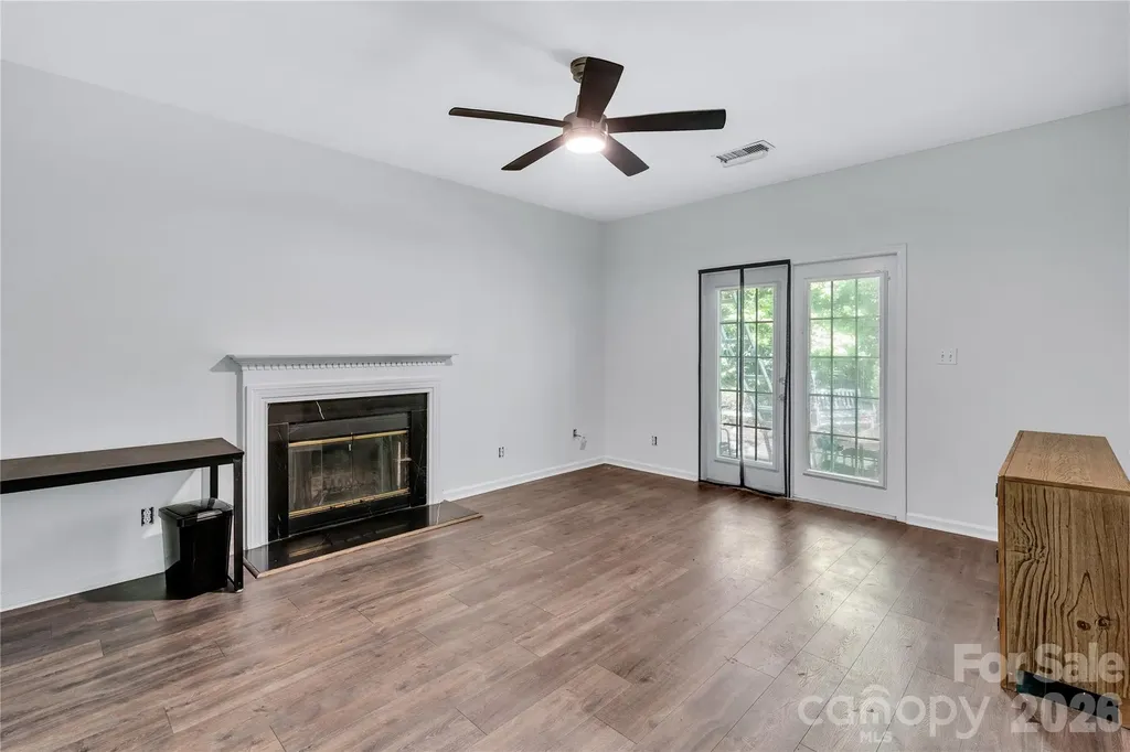 9423 Willow Tree Lane Charlotte NC 28277