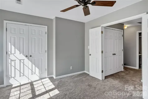 9423 Willow Tree Lane Charlotte NC 28277