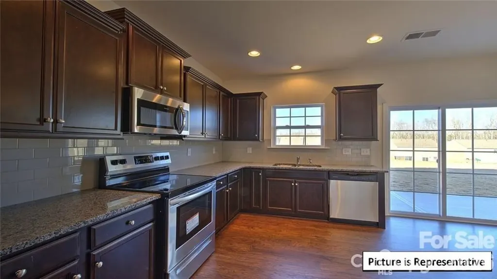 3133 Platinum Pointe Drive Charlotte NC 28227