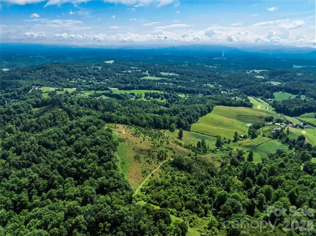 35 Felmet Farm Road Marshall NC 28753