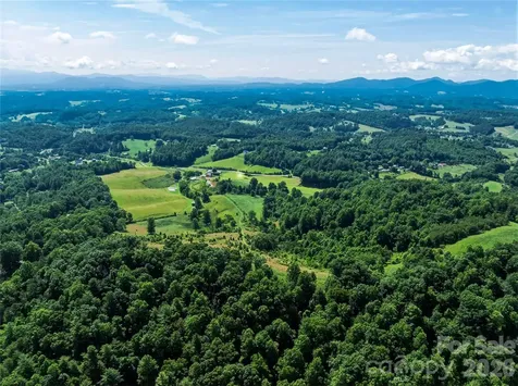 35 Felmet Farm Road Marshall NC 28753