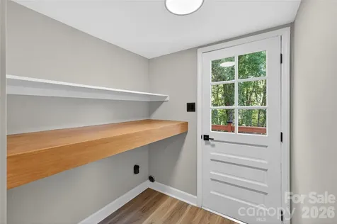 300 Dollar Circle Charlotte NC 28270