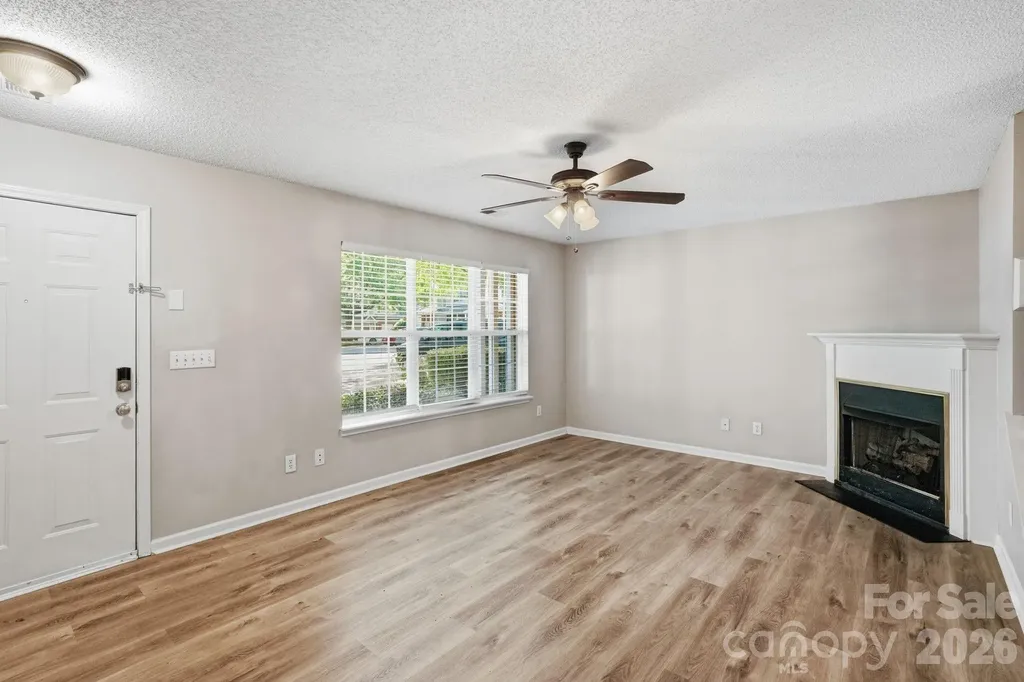 10142 Forest Landing Drive Charlotte NC 28213
