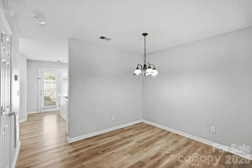 10142 Forest Landing Drive Charlotte NC 28213