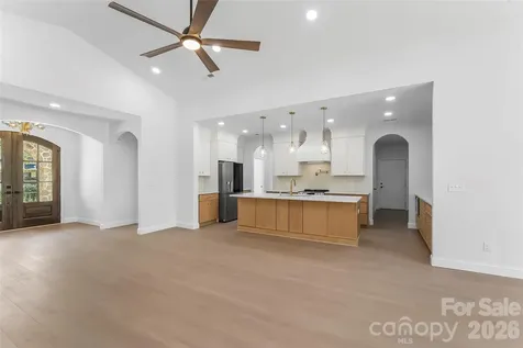 2714 Sides Avenue Connelly Springs NC 28612