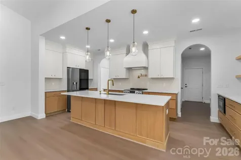 2714 Sides Avenue Connelly Springs NC 28612