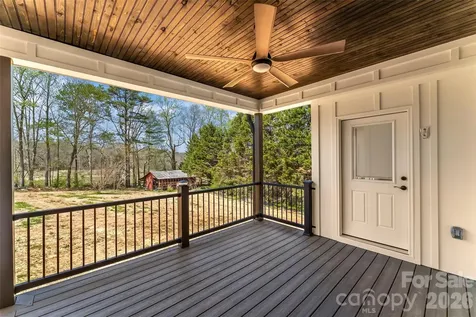 2714 Sides Avenue Connelly Springs NC 28612
