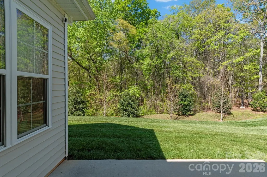 1057 Woodview Ridge Trail Lewisville NC 27023