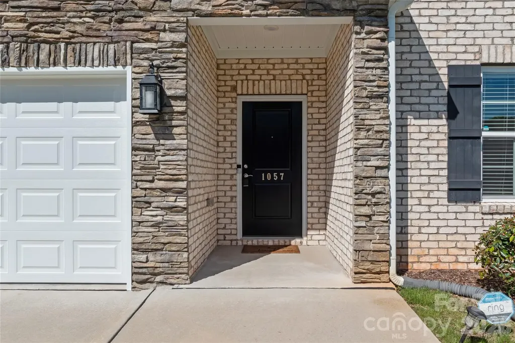 1057 Woodview Ridge Trail Lewisville NC 27023