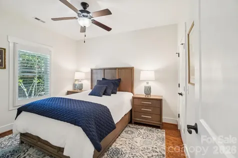 31 N Anvil Avenue Hendersonville NC 28792