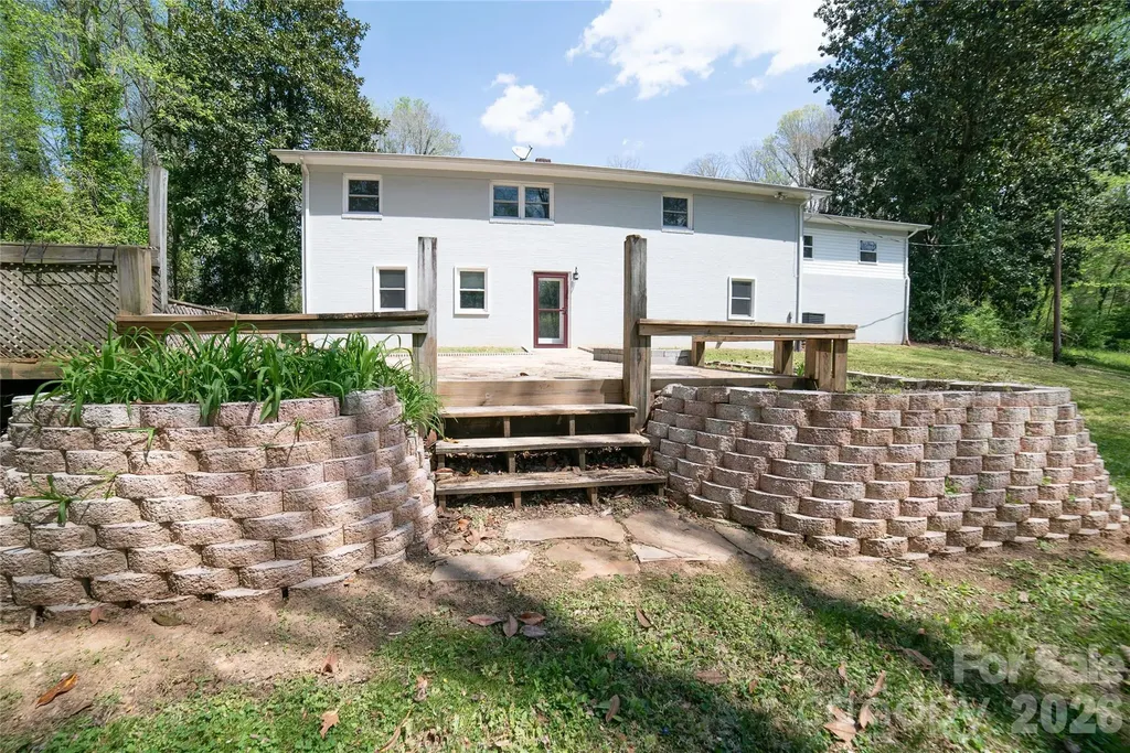 414 Patton Street Morganton NC 28655