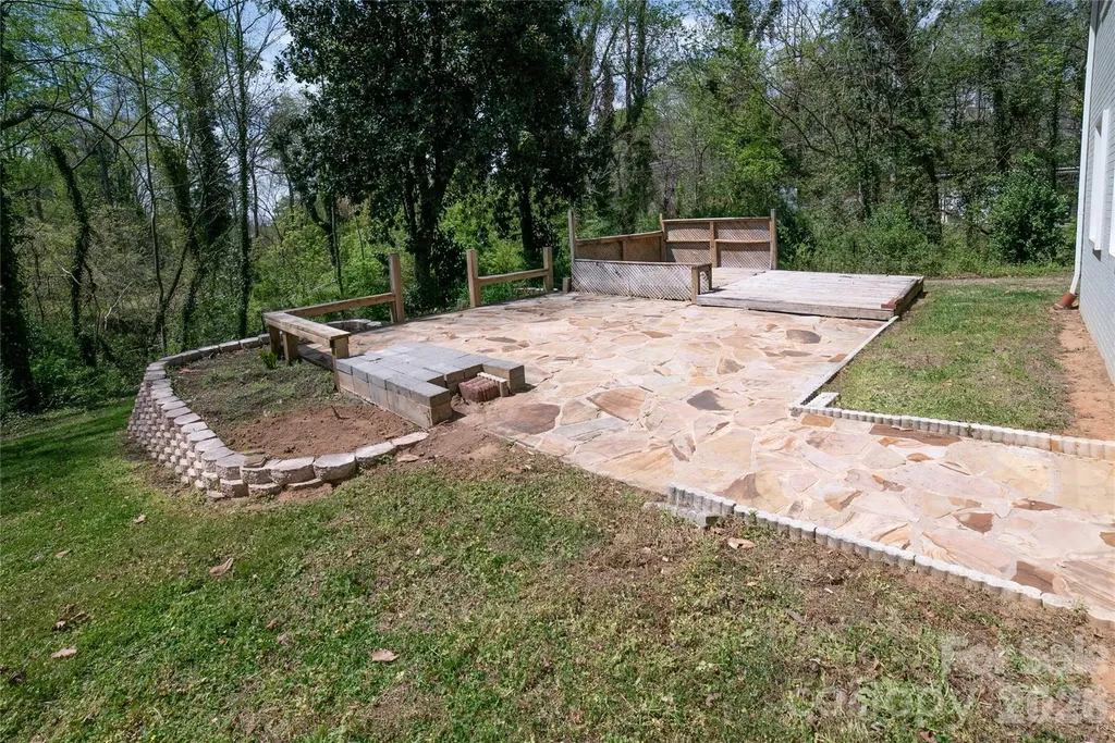 414 Patton Street Morganton NC 28655