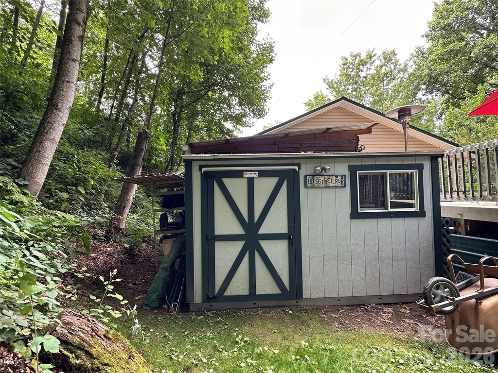 103 Old Us 19 23 Highway Candler NC 28715