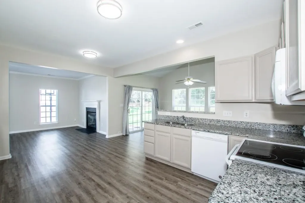 748 Georgie Street Troutman NC 28166