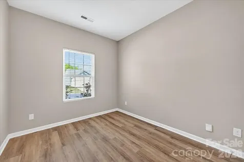 4322 One Mile Way Charlotte NC 28215