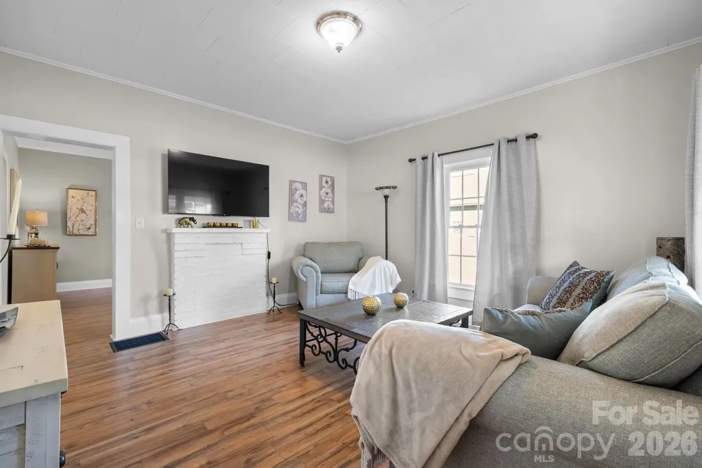 304 Garrou Avenue SE Valdese NC 28690