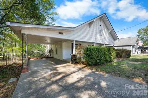 304 Garrou Avenue SE Valdese NC 28690