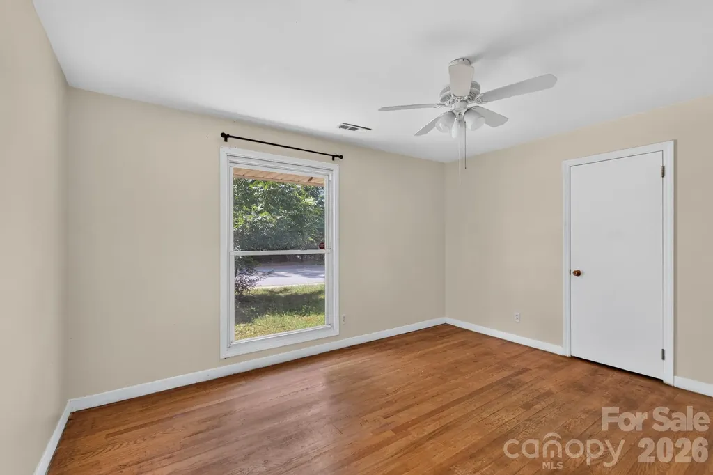 3515 Shamrock Drive Charlotte NC 28215