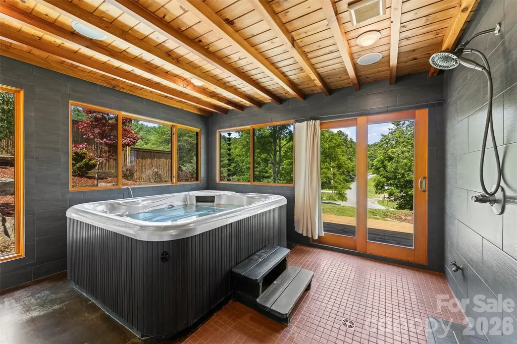 432 Turkey Creek Road Leicester NC 28748